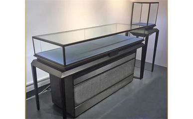 高端珠寶展柜廠怎么找？設計與上門安裝一站式服務指南